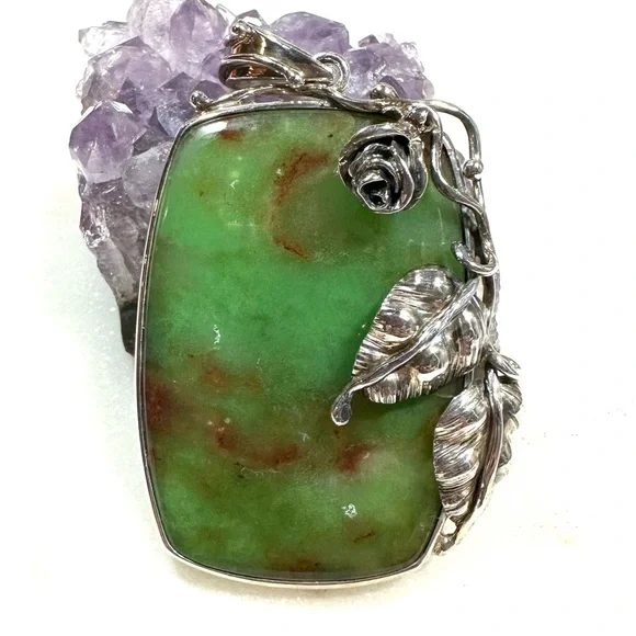 Artisan Green Jasper Sterling Silver Pendant with Hand-forged Rose and Leaves - Picture 15 of 15